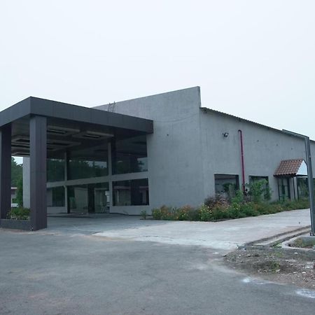 One Resorts & Convention Annavaram Bagian luar foto